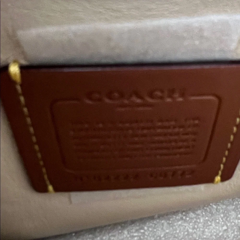 Coach Letter C  Pillow TABBY IVORY Leather Shoulder Bag with Gold accents NWT - Picture 9 of 9